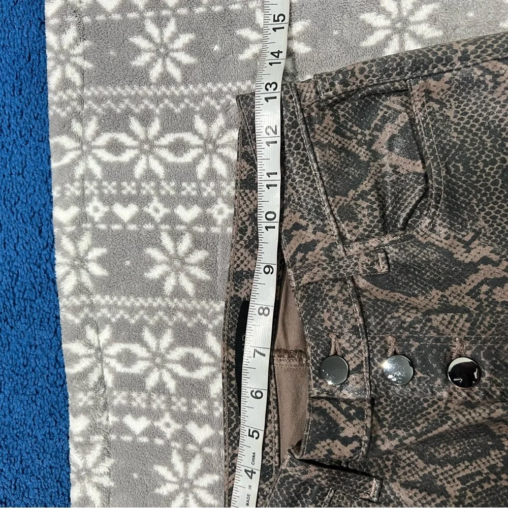 J Brand Lillie High Rise Skinny Coated Snakeskin Jean Size 27 Dressy Casual